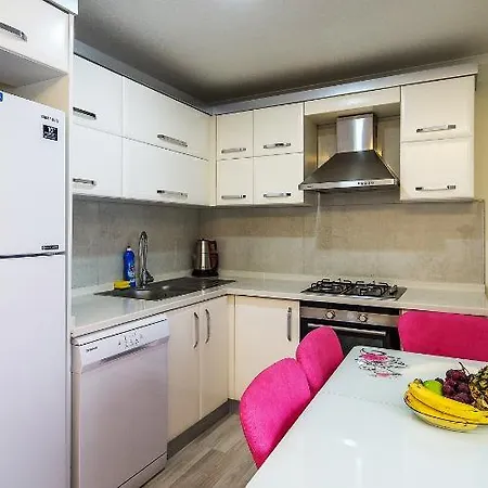 Appartement Roma - Emir Gursu Houses B *